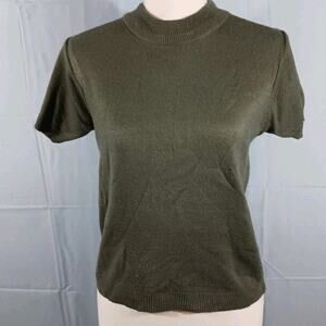 Lord & Taylor Sweater Women's Medium Green Short Sleeve 100% Acrylic Super Soft